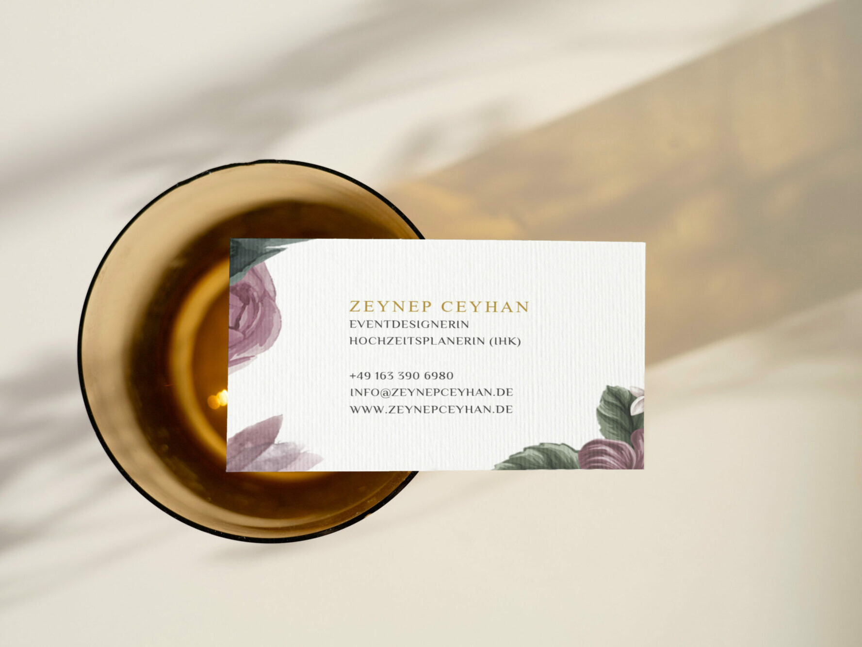 Visitenkarte-Zeynep-Ceyhan-uai-1777x1333